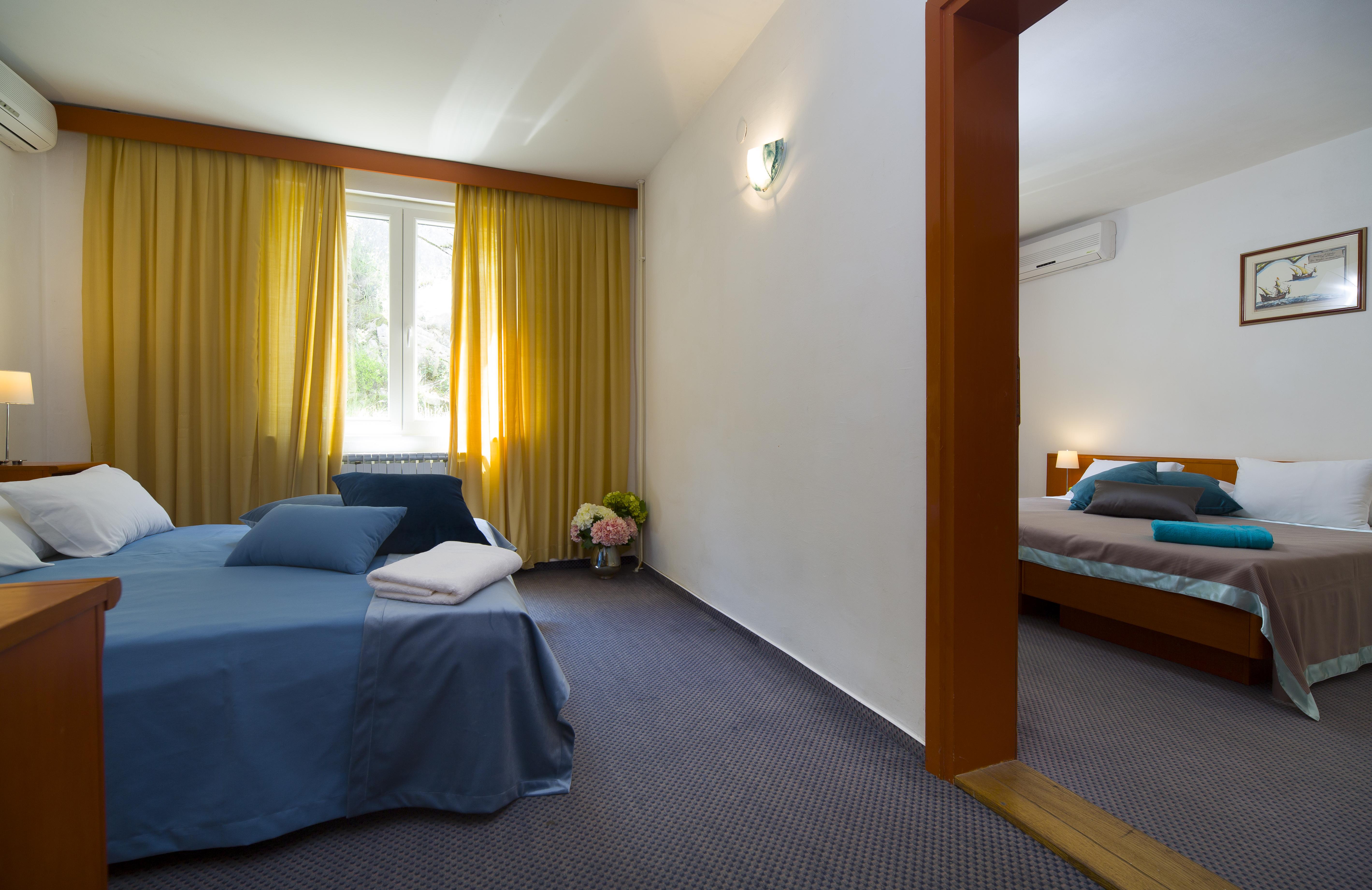 Hotel Faraon Trpanj Exterior foto
