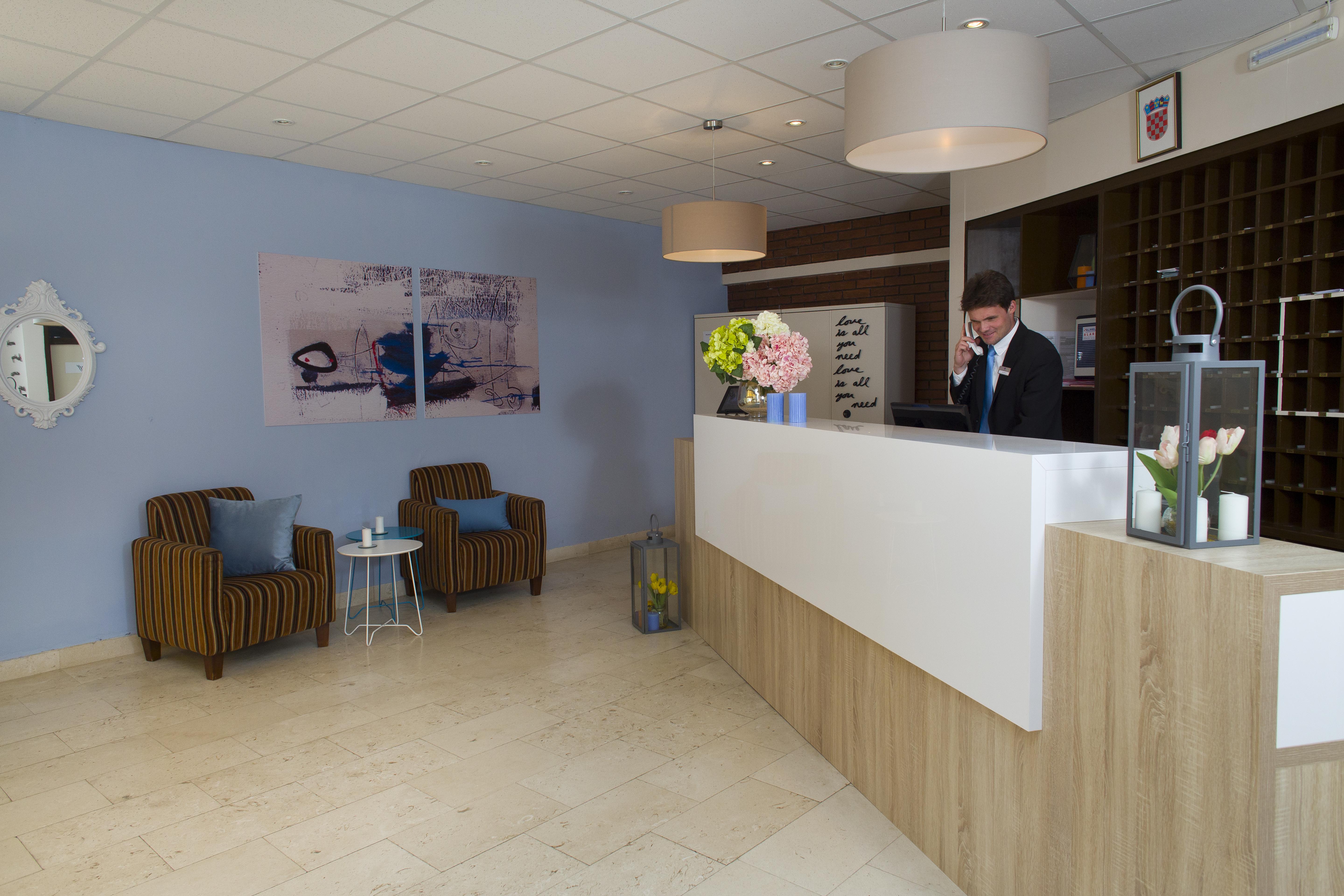 Hotel Faraon Trpanj Exterior foto